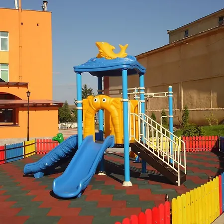 Hotel Amigos *