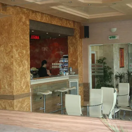 Amigos Hotel *