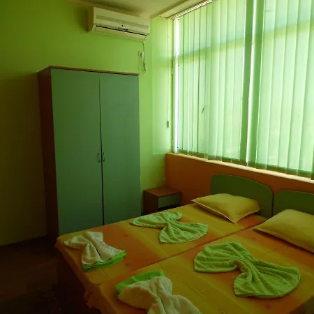 Amigos לוקוביט